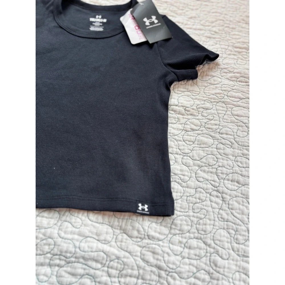 Under‎ Armour Girls Black Ribbed Short Sleeve Fitted Athletic T-Shirt Medium